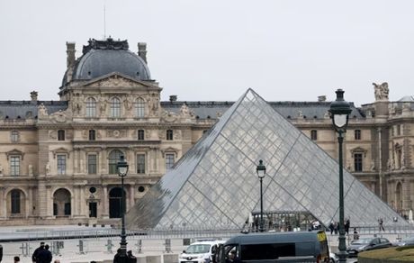 خبری از پیدا شدن جواهرات دزدیده شده موزه لوور نیست