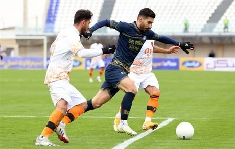 دو بازی لیگ برتر مساوی شد / تیم قلعه‌نوعی از شکست فرار کرد