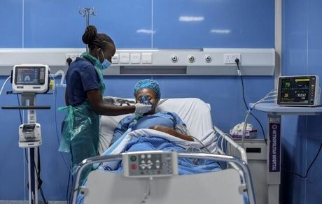 موج جدید کرونا در آمریکا و بستریِ بیماران در پارکینگ بیمارستانهای برخی ایالات