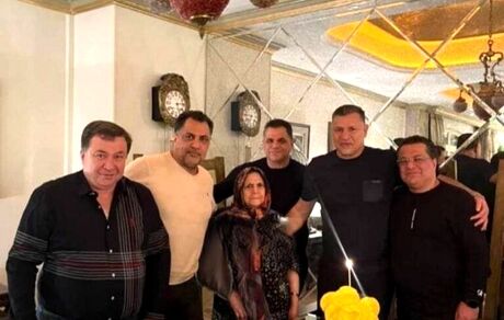 تولد ۵۴ سالگی علی دایی در کنار خانواده