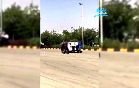 آبروریزی دناپلاس در نمایشگاه خودرو!