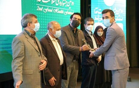 صنعت غذایی کورش منتخب دومین جشنواره ملی سلامت غذا