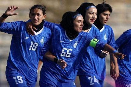 صعود مقتدرانه تیم فوتبال زنان استقلال با ده برد پیاپی