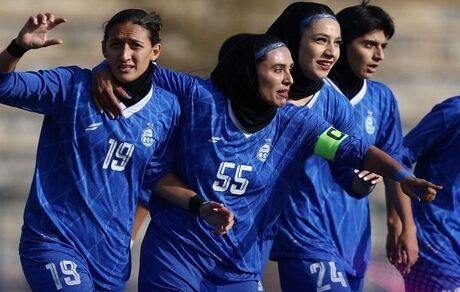 صعود مقتدرانه تیم فوتبال زنان استقلال با ده برد پیاپی