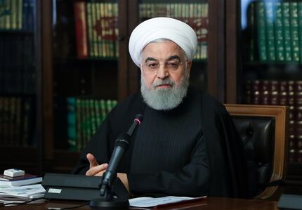 روحانی: مردم باید از ارزانترین و کوتاه ترین مسیر، خدمات الکترونیکی دریافت کنند