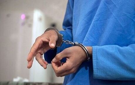 یک راننده تاکسی بخاطر این دست نوشته دستگیر شد