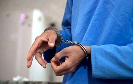 یک راننده تاکسی بخاطر این دست نوشته دستگیر شد