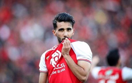 ویدیو| خداحافظی بشار رسن از همبازیان خود در پرسپولیس