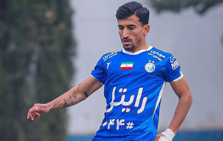 سپاهان، مدافع ملی‌پوش استقلال را به خدمت گرفت