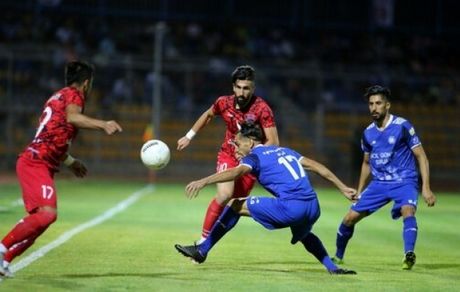 
نساجی بعد از ۱۰ هفته برد/ ادامه روزهای تاریک آقا معلم و گل‌گهر
