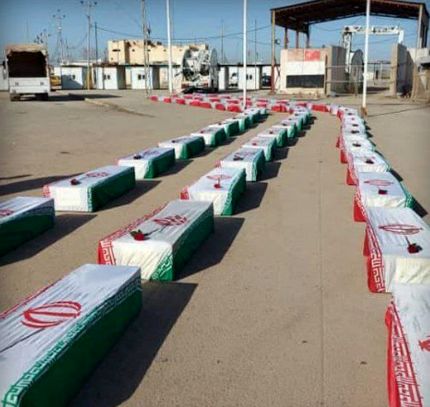پیکر ۳۵ شهید دفاع مقدس از مرز شلمچه وارد کشور شد