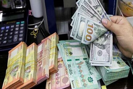 با بخشنامه دولت، فروش کالاها به قیمت دلار رسمی شد
