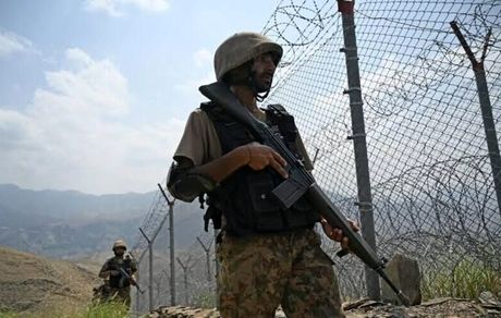 کشته شدن هشت نیروی طالبان در درگیری با مرزبانان پاکستانی