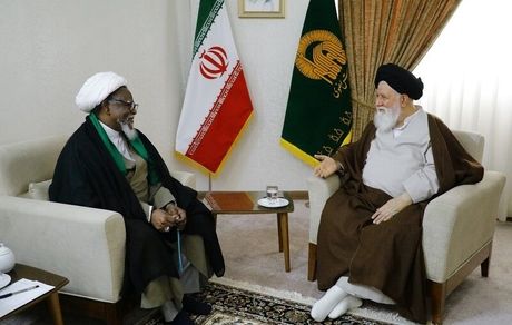 علم‌الهدی از شیخ زکزاکی برای سخنرانی در نماز جمعه دعوت کرد