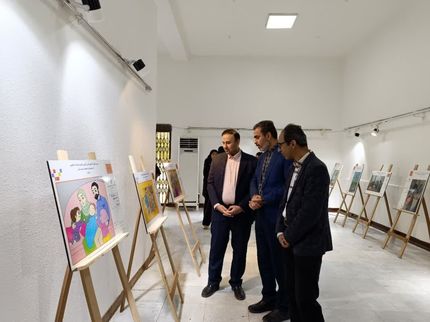 آغاز نمایشگاه آثار تجسمی «مهر و دریا» در بوشهر