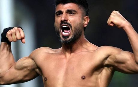 گلزن سپاهان بعد از خوشحالی جنجالی محروم شد