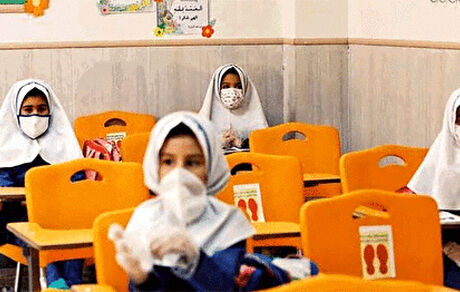 تقدم تأمین سلامت دانش‌آموزان بر فعالیت‌های آموزشی/ رعایت فاصله ۱.۵ متری دانش‌آموزان در کلاسها