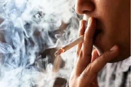 ۱۱.۳ درصد از دانش‌آموزان آمریکایی دخانیات مصرف می‌کنند