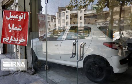 ثبات قیمت‌ها در بازار بدون مشتری خودرو