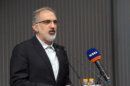 نقش تاثیرگذار وزیر راه و شهرسازی در تقویت منابع مالی و ایفای تعهدات بانک مسکن/ سیاست‌های اعتباری ۱۴۰۴ بانک مسکن بر محوریت تجهیز منابع و ارتقاء تجربه مشتری