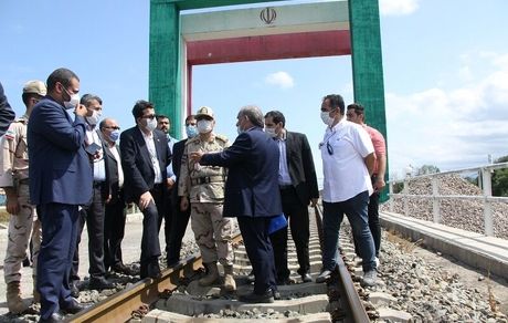 موسوی: برای تکمیل بارانداز راه‌آهن آستارا با جمهوری‌آذربایجان رایزنی می‌کنیم