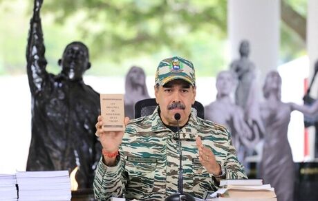 رئیس جمهور ونزوئلا خواستار گفت و گو با آمریکا شد