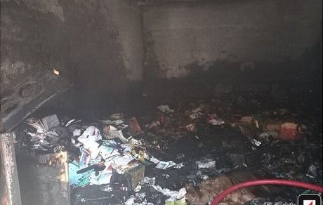 مهار آتش‌سوزی یک انبار کارتن در محدوده جنوب تهران
