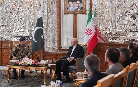 دیدار فرمانده ارتش پاکستان با قالیباف در تهران