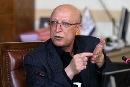 وزیر علوم: دانشجویان حرمت حضور در دانشگاه‌ را حفظ کنند/برخورد با قوه قهریه در شأن دانشجو نیست