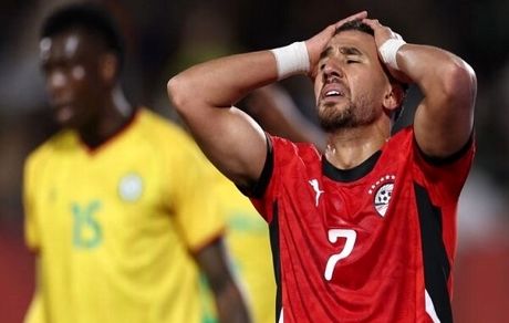 بازیکن رقیب ایران در جام جهانی، رباط پاره کرد