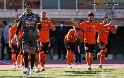 مس کرمان هم به جمع معترضان به داوری لیگ برتر فوتبال اضافه شد