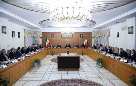 رئیس جمهور: معیشت مردم اولویت بی‌بدیل دولت در شرایط کنونی است