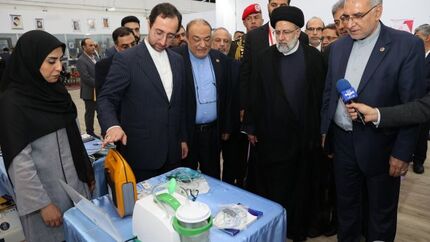 بازدید رئیس جمهور از از نمایشگاه علم‌ و فناوری دستاوردهای ایرانی در کاراکاس