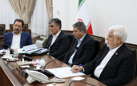 عارف: یک تقسیم کار دقیق بین‌المللی، حساب شده، منظم و سیستماتیک برای ضربه زدن به اقتصاد ایران ایجاد شده است