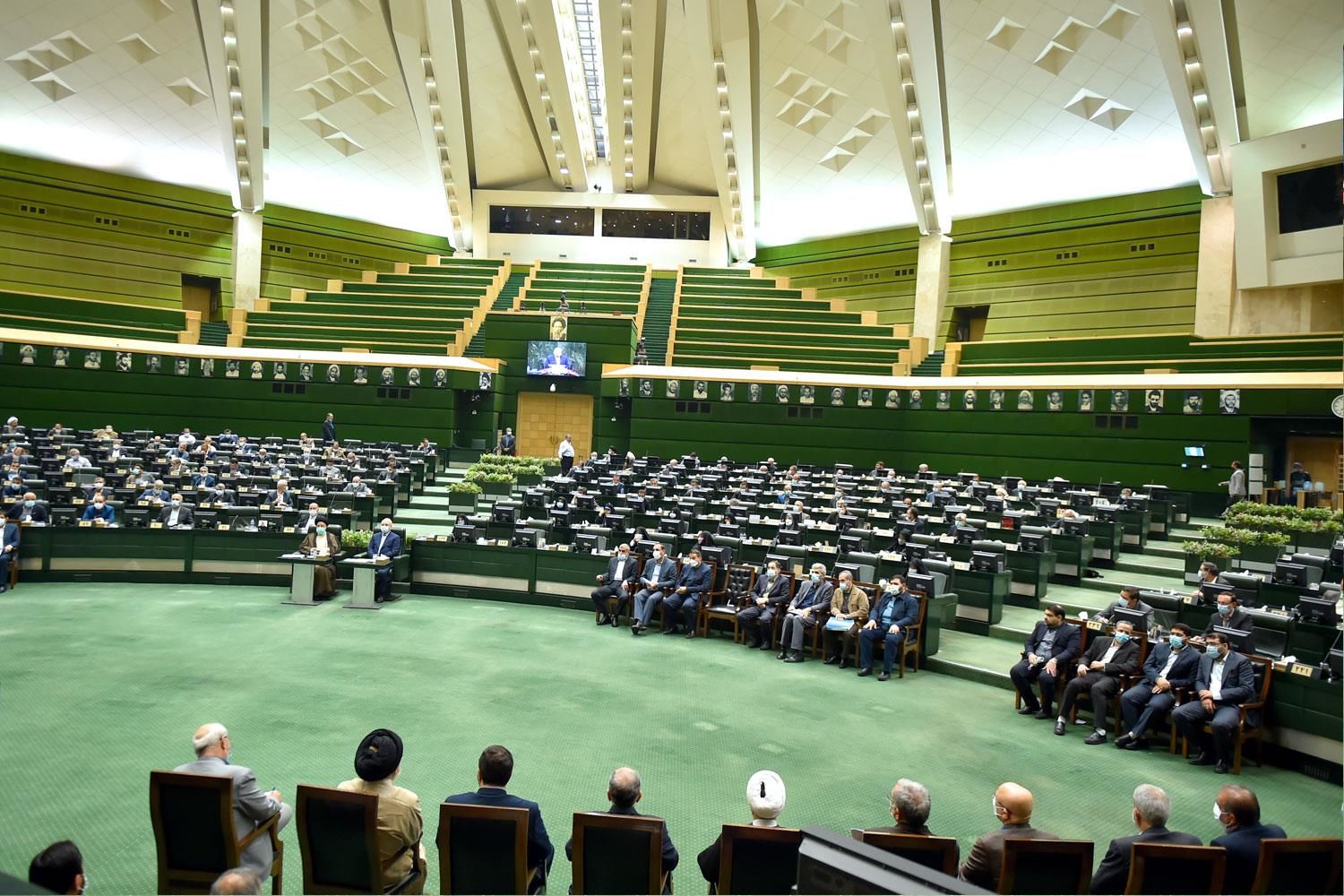 به مناسبت روز مجلس، نشست مشترک مجلس شورای اسلامی و دولت