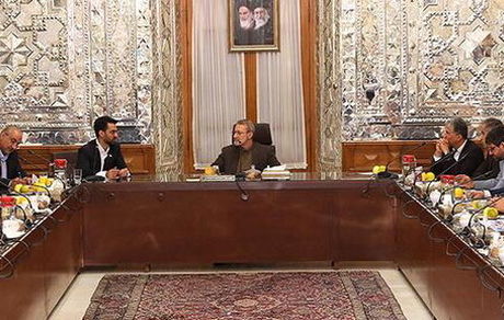 تاکید «لاریجانی» بر توسعه خدمات الکترونیکی مردم محور