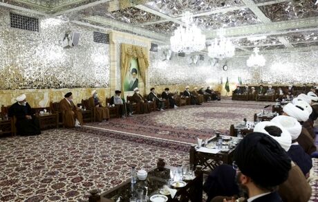 رئیس جمهور با جمعی از علما و روحانیون استان خراسان رضوی دیدار کرد