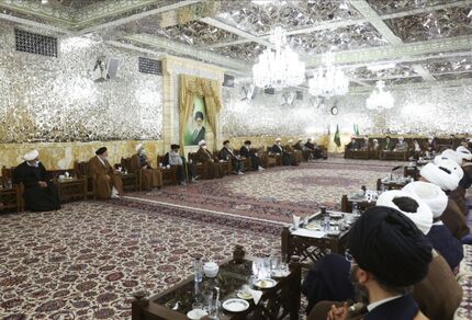 رئیس جمهور با جمعی از علما و روحانیون استان خراسان رضوی دیدار کرد