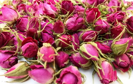 ایران رتبه نخست صادرات گلاب و غنچه گل محمدی در جهان