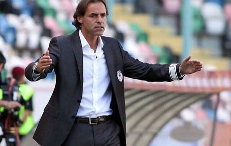 سرمربی حریف سپاهان برکنار شد