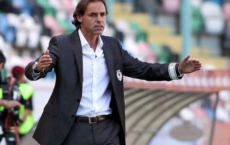 سرمربی حریف سپاهان برکنار شد