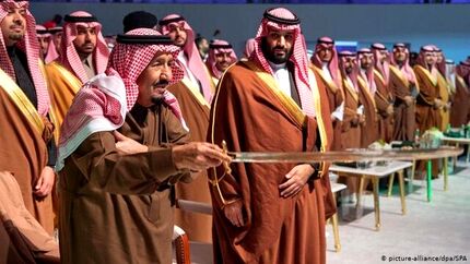 لوفیگارو: بن سلمان می‌خواهد قبل از شکست احتمالی ترامپ، پدرش را عزل کند
