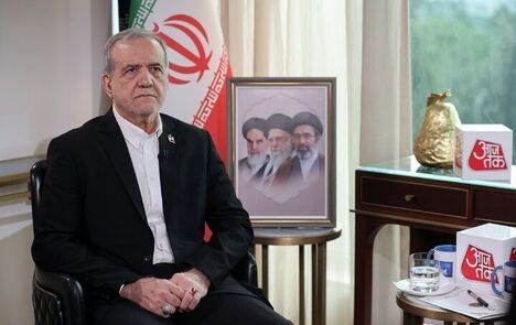 رئیس جمهور: تنگه هرمز باز می‌شود بشرطیکه آمریکا دست از محاصره و تحریم بردارد