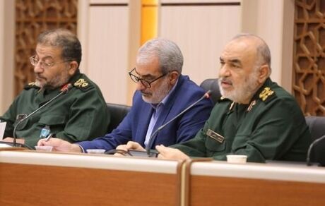 فرمانده سپاه پاسداران انقلاب اسلامی: تلاش آمریکا جابجایی صحنه نبرد به مدارس و دانش آموزان است