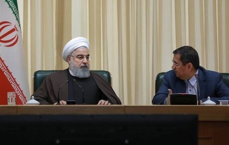 روحانی: تأمین نیازهای دارویی مردم از اولویت‌های اصلی است
