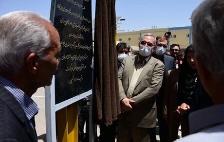 افتتاح بزرگترین نیروگاه خورشیدی بیمارستانی کشور با حضور وزیر بهداشت