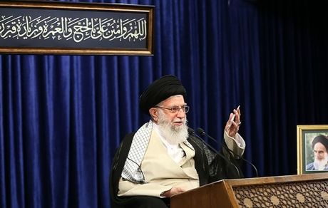 پخش زنده سخنرانی رهبر انقلاب به مناسبت هفته دفاع مقدس