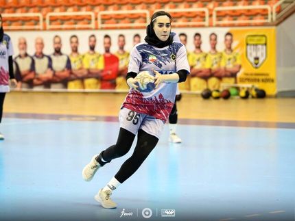 صعود سنگ آهن بافق به صدر جدول لیگ برتر هندبال بانوان