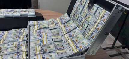 ۱۰ میلیون دلار تقلبی در تهران کشف شد