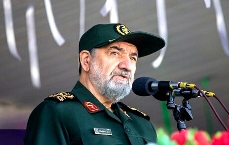 محسن رضایی: رسانه‌ها پیگیر زمان آغاز جنگ نباشند